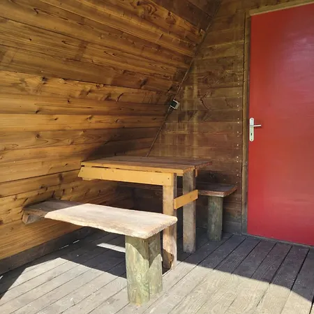 Camping Les Hirondelles Bourg-Sainte-Marie Exterior photo