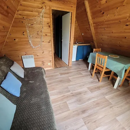 Camping Les Hirondelles Bourg-Sainte-Marie Exterior photo