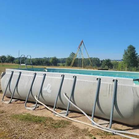 Camping Les Hirondelles Bourg-Sainte-Marie Exterior photo