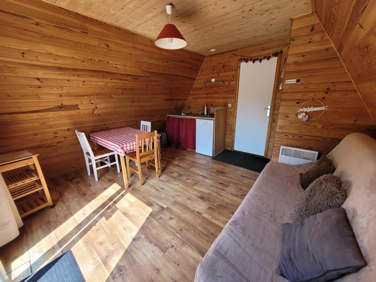 Campsite Les Hirondelles Bourg-Sainte-Marie