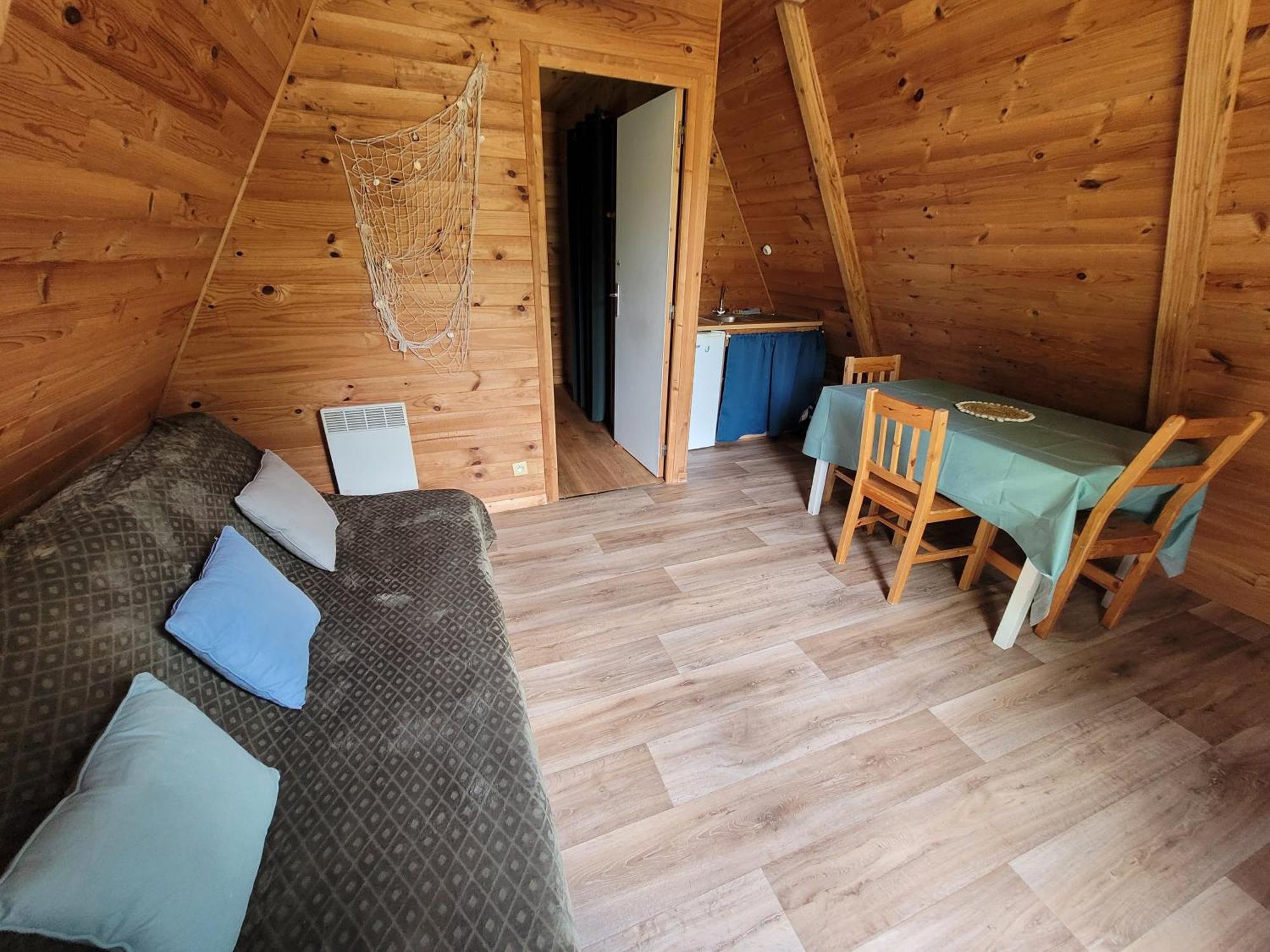 Campsite Les Hirondelles Bourg-Sainte-Marie