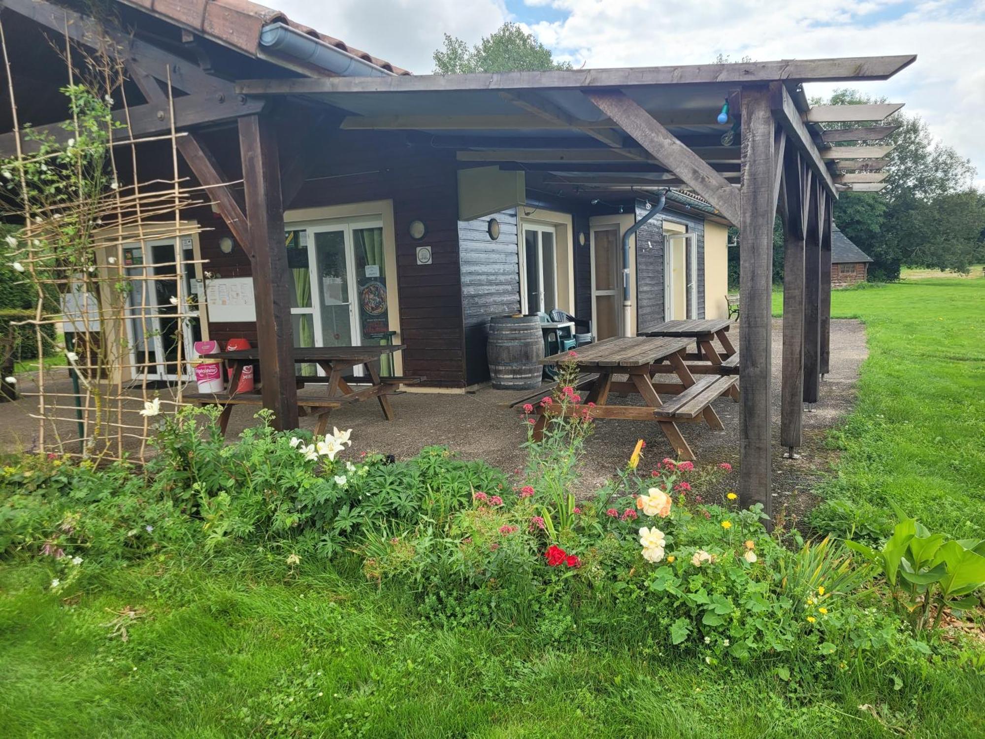 Les Hirondelles Bourg-Sainte-Marie