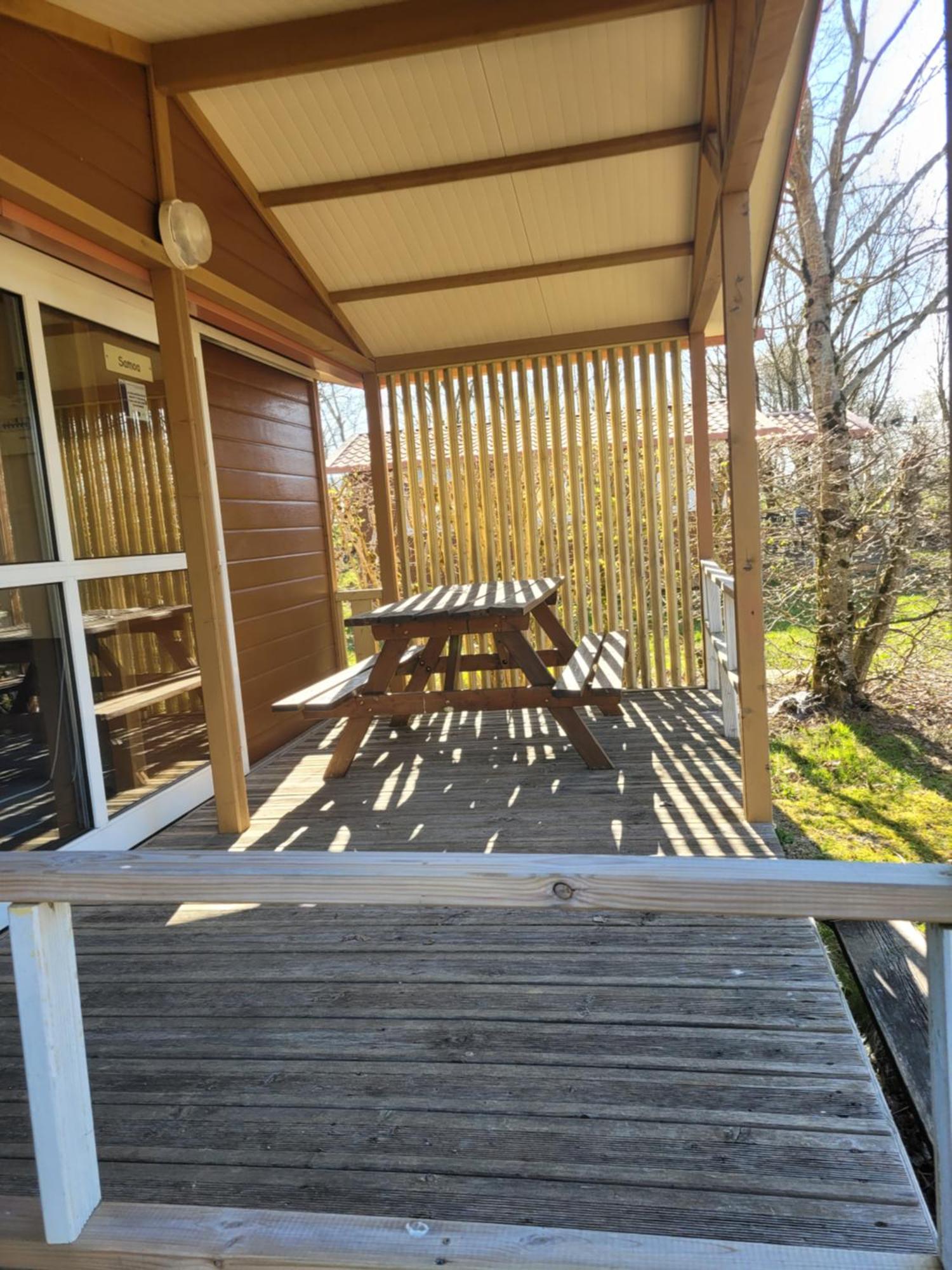Les Hirondelles Camping *